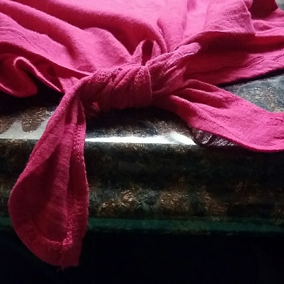 Arizona Fuschia Tank Top - Picture 3 of 3